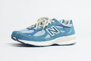 Levi's x New Balance 990 V3